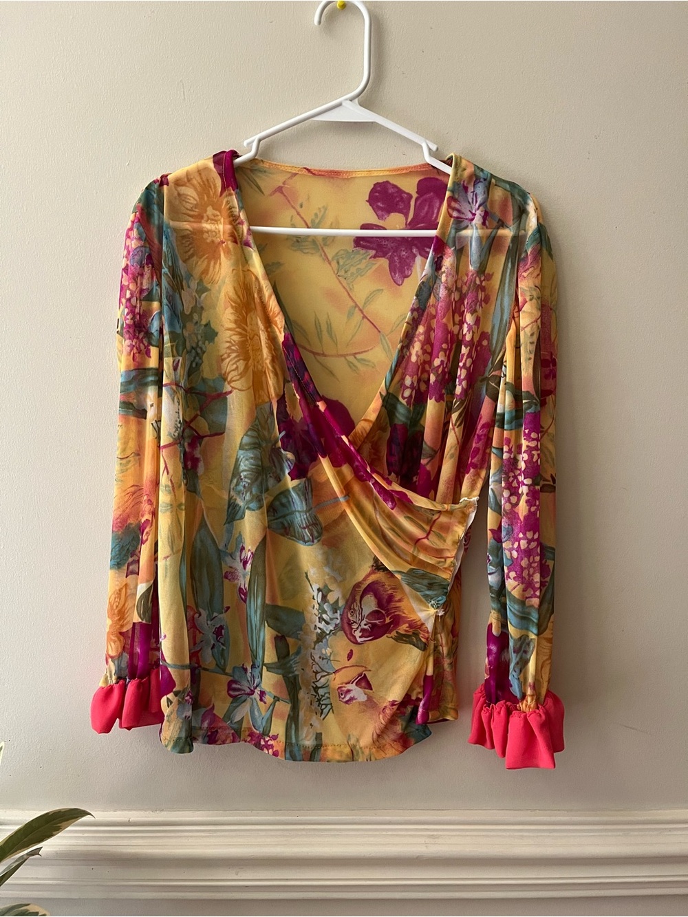 Vintage Y2K sheer Yellow Floral Wrap Blouse Fuchsia Accents size M/L ruffle